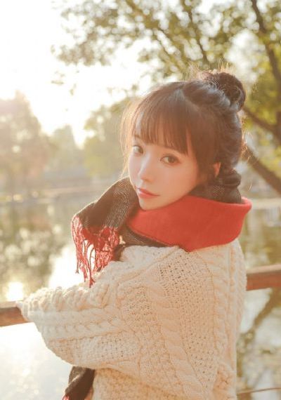 我让最想拥抱的人威胁动漫完整版_十万网红美女美酱