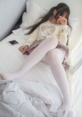 正在播放国外破女大片第八部_高清字幕版在线播放